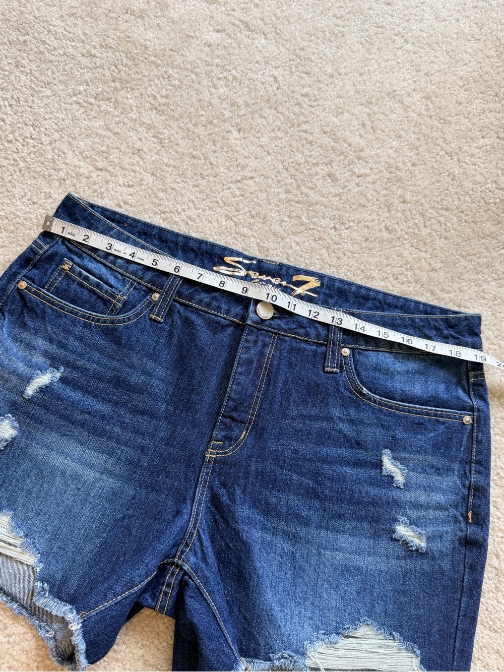 Seven7 Weekend Casual Distressed Denim Jean Shorts 100% Cotton Size 12 - Picture 5 of 13